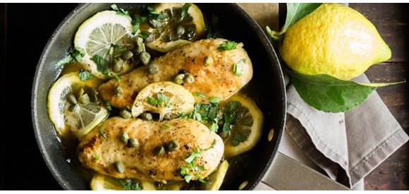 Chicken fillet marinated with oregano and lemon